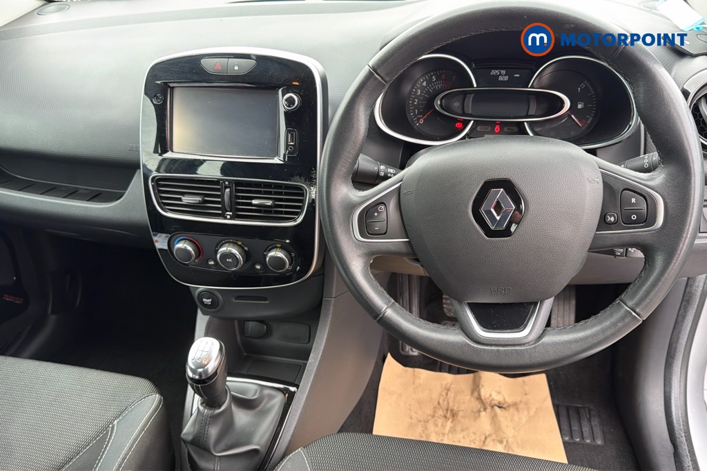 Renault Clio Dynamique Nav Manual Petrol Hatchback - Stock Number (1649118) - 2nd supplementary image