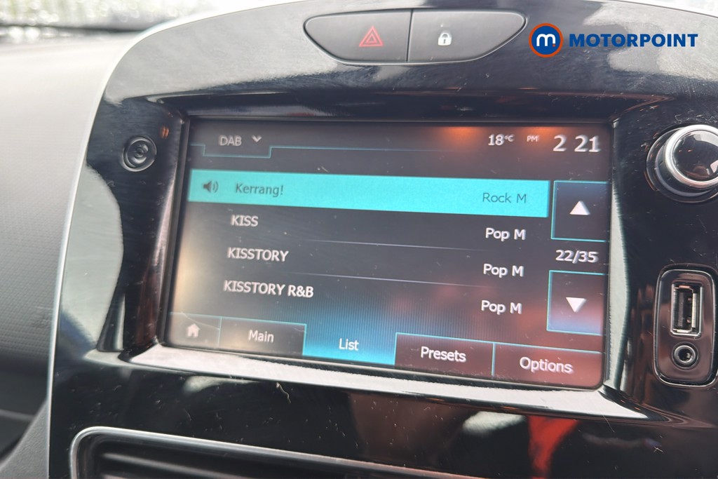 Renault Clio Dynamique Nav Manual Petrol Hatchback - Stock Number (1649118) - 9th supplementary image