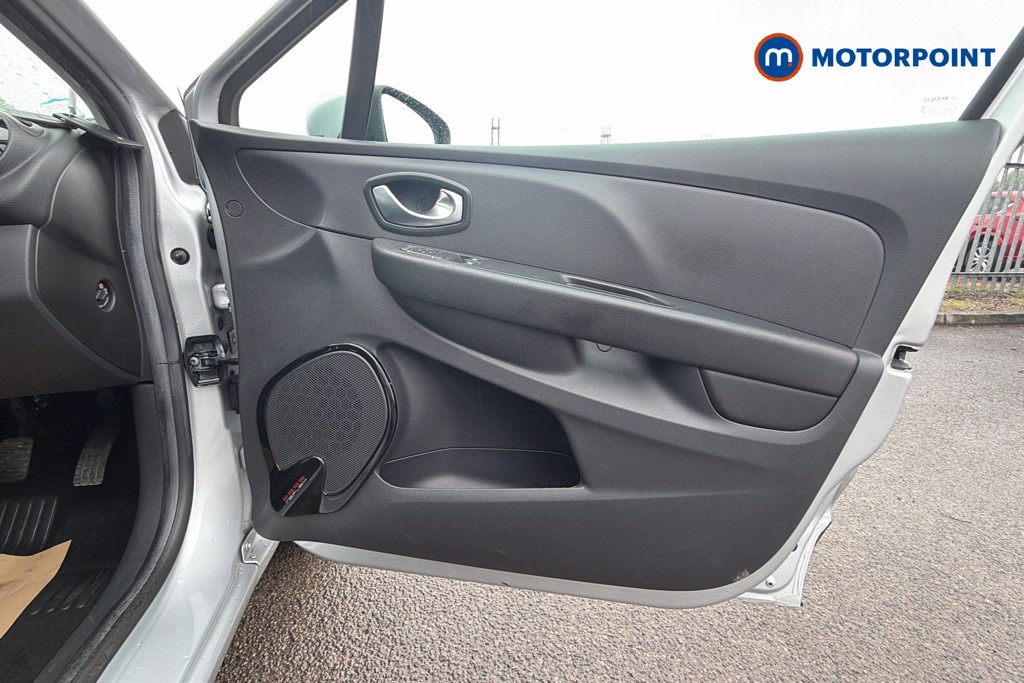 Renault Clio Dynamique Nav Manual Petrol Hatchback - Stock Number (1649118) - 19th supplementary image