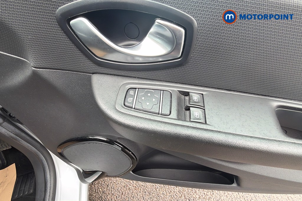 Renault Clio Dynamique Nav Manual Petrol Hatchback - Stock Number (1649118) - 20th supplementary image