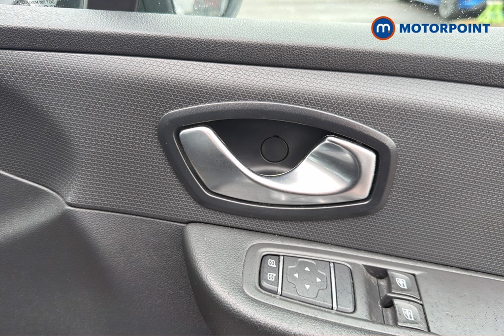 Renault Clio Dynamique Nav Manual Petrol Hatchback - Stock Number (1649118) - 42nd supplementary image
