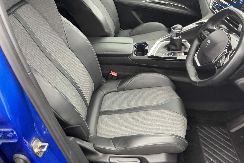 Peugeot 3008 Allure Premium Manual Diesel SUV - Stock Number (1649410) - 4th supplementary image