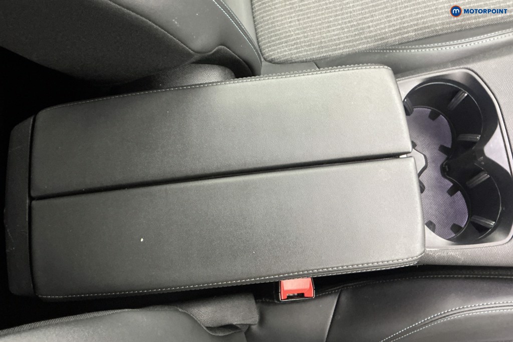 Peugeot 3008 Allure Premium Manual Diesel SUV - Stock Number (1649410) - 12th supplementary image