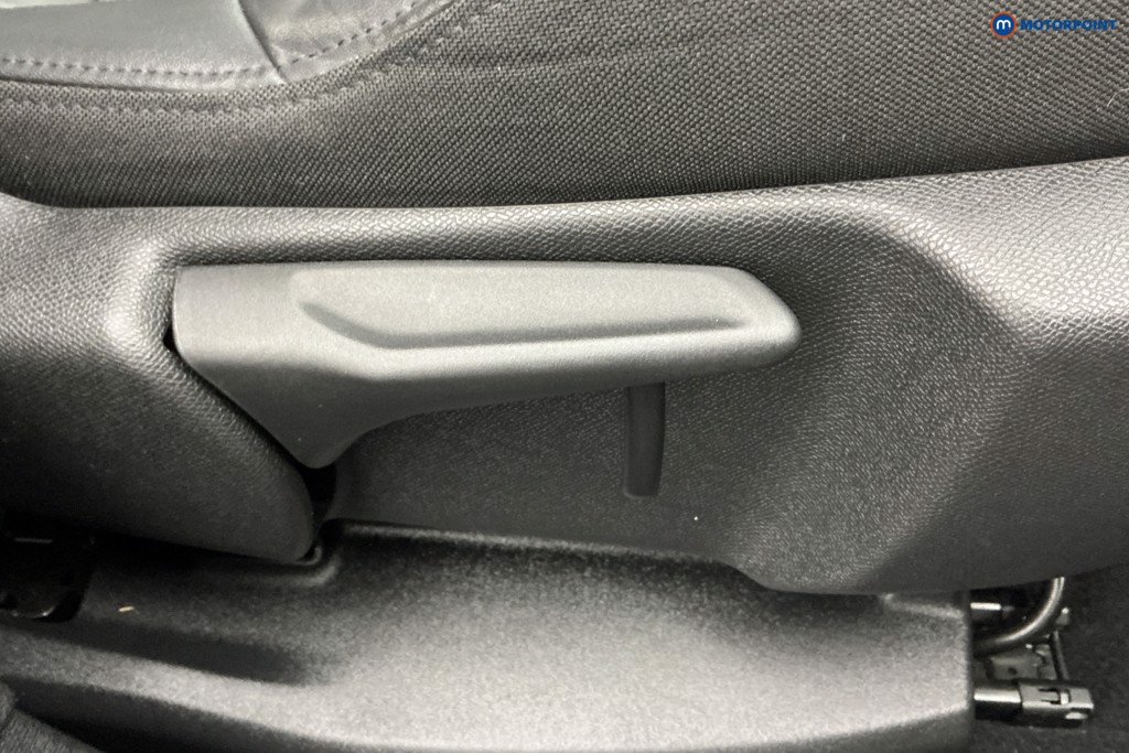 Peugeot 3008 Allure Premium Manual Diesel SUV - Stock Number (1649410) - 22nd supplementary image