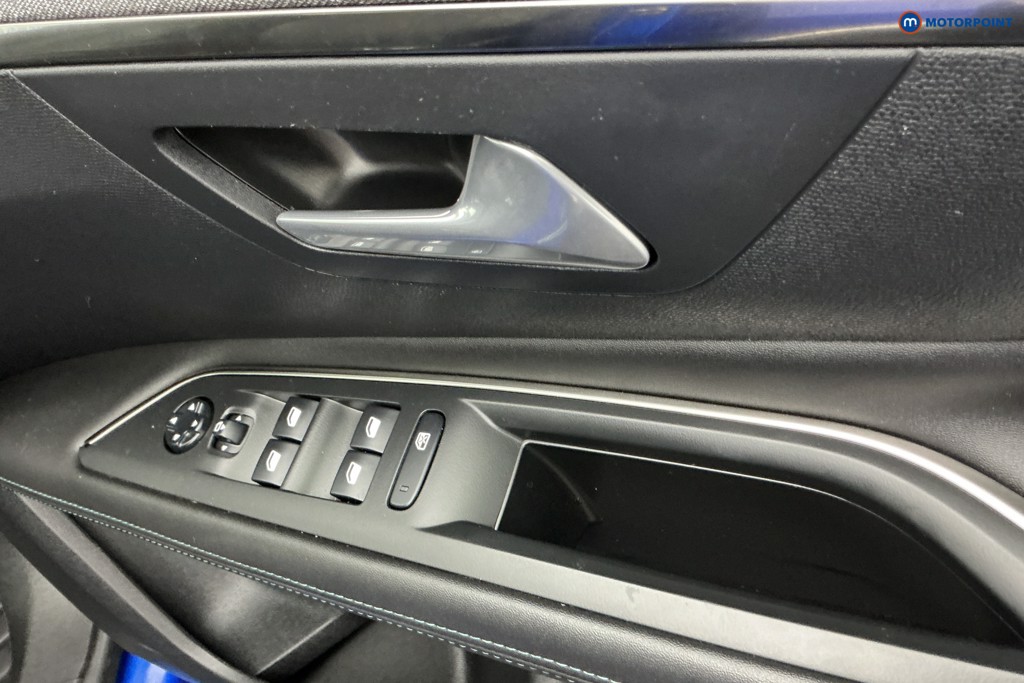 Peugeot 3008 Allure Premium Manual Diesel SUV - Stock Number (1649410) - 24th supplementary image