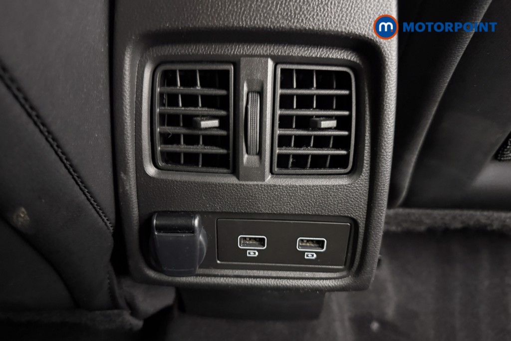 Renault Captur Engineered Automatic Petrol Plug-In Hybrid SUV - Stock Number (1649583) - 34th supplementary image