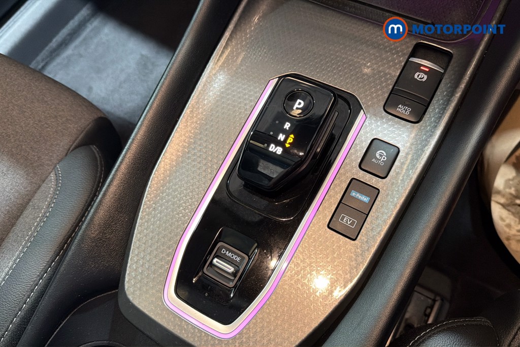 Nissan Qashqai N-Connecta Automatic Petrol-Electric Hybrid SUV - Stock Number (1650055) - 15th supplementary image