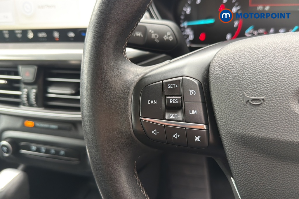 Ford Focus Titanium Automatic Petrol Estate - Stock Number (1650329) - 4th supplementary image