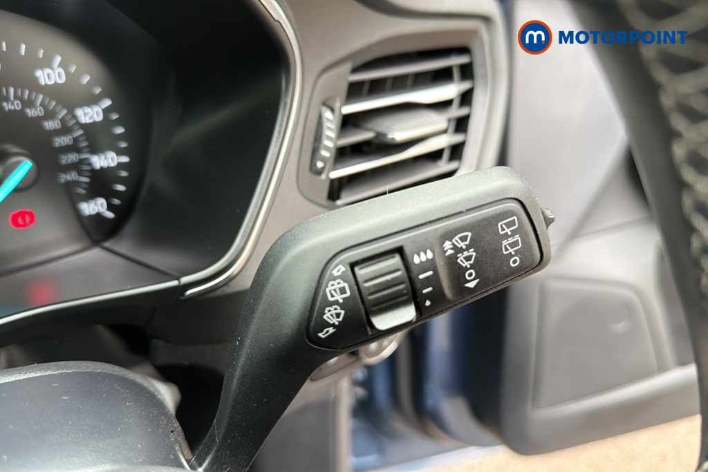Ford Focus Titanium Automatic Petrol Estate - Stock Number (1650329) - 6th supplementary image