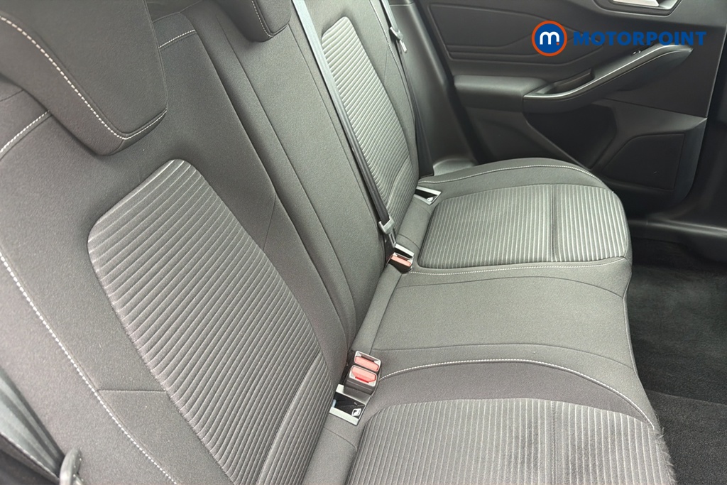 Ford Focus Titanium Automatic Petrol Estate - Stock Number (1650329) - 25th supplementary image