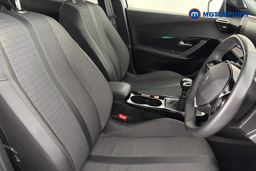 Peugeot 2008 Allure Premium-Plus Manual Petrol SUV - Stock Number (1650562) - 22nd supplementary image