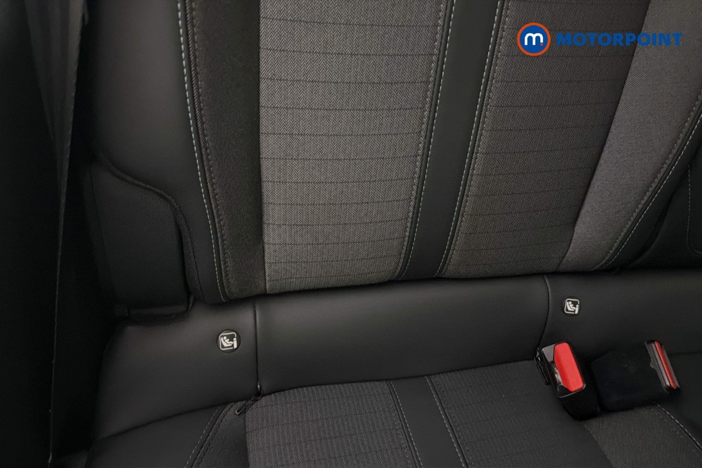 Peugeot 2008 Allure Premium-Plus Manual Petrol SUV - Stock Number (1650562) - 29th supplementary image