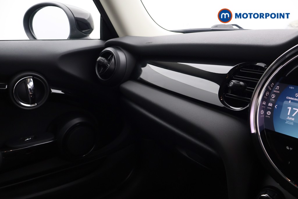 Mini Hatchback Cooper Classic Manual Petrol Hatchback - Stock Number (1650628) - 10th supplementary image