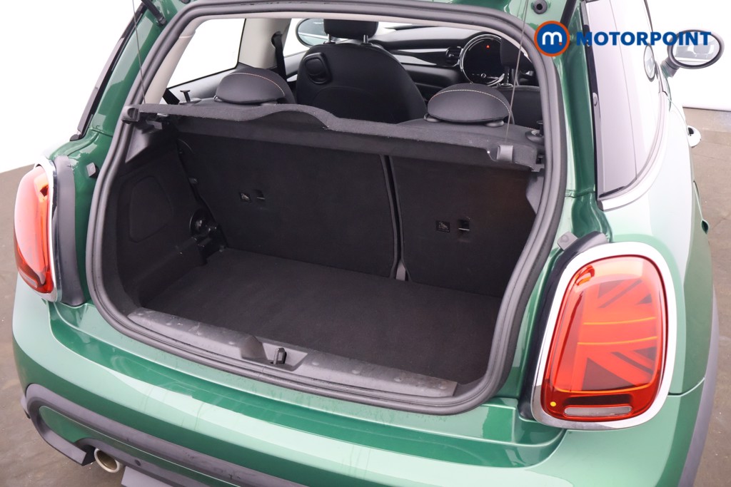 Mini Hatchback Cooper Classic Manual Petrol Hatchback - Stock Number (1650628) - 18th supplementary image