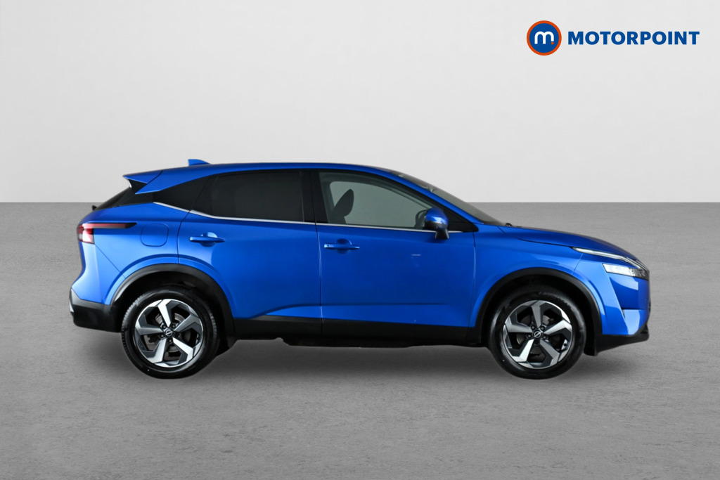 Nissan Qashqai N-Connecta Manual Petrol SUV - Stock Number (1650677) - Drivers side