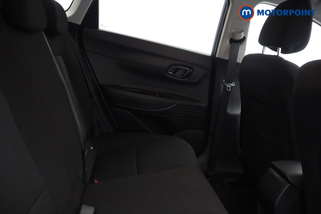 Hyundai I20 Premium Manual Petrol Hatchback - Stock Number (1651131) - 9th supplementary image