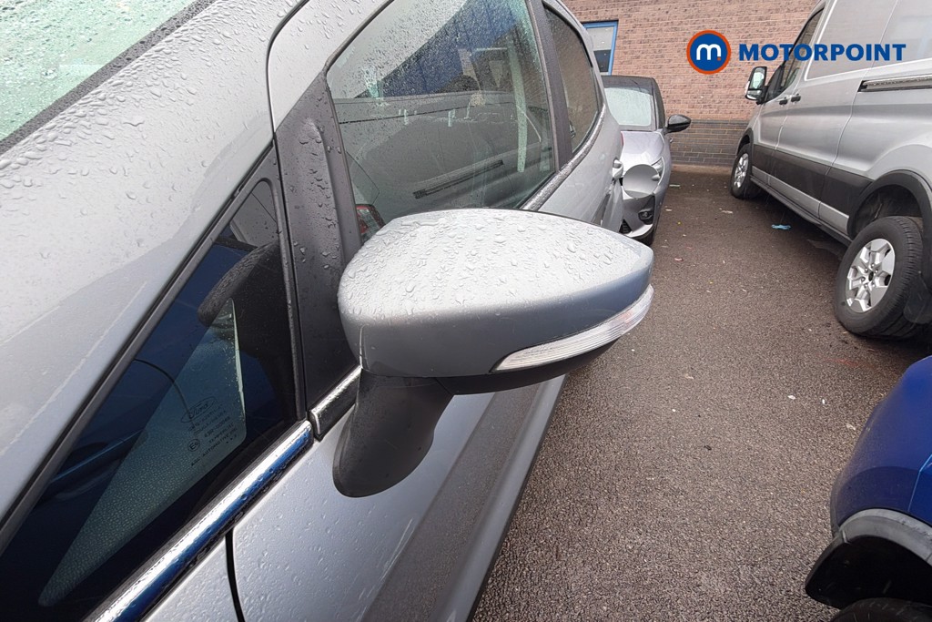 Ford Ecosport Titanium Manual Petrol SUV - Stock Number (1651169) - 43rd supplementary image