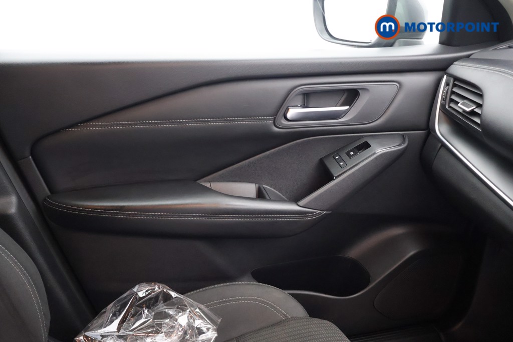 Nissan Qashqai Acenta Premium Manual Petrol SUV - Stock Number (1651254) - 11th supplementary image