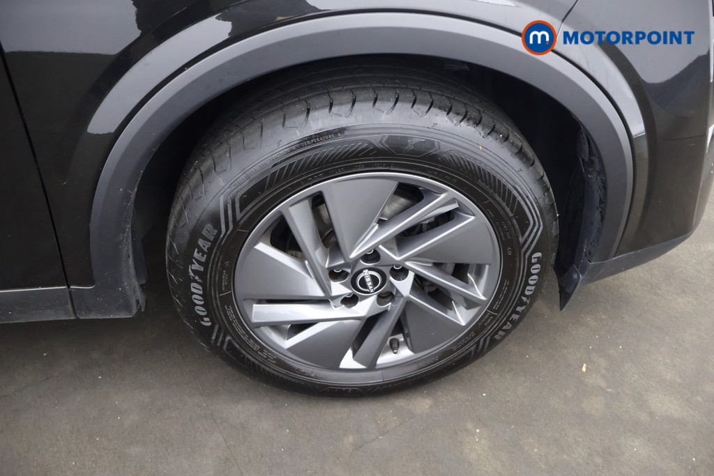 Nissan Qashqai Acenta Premium Manual Petrol SUV - Stock Number (1651461) - 4th supplementary image