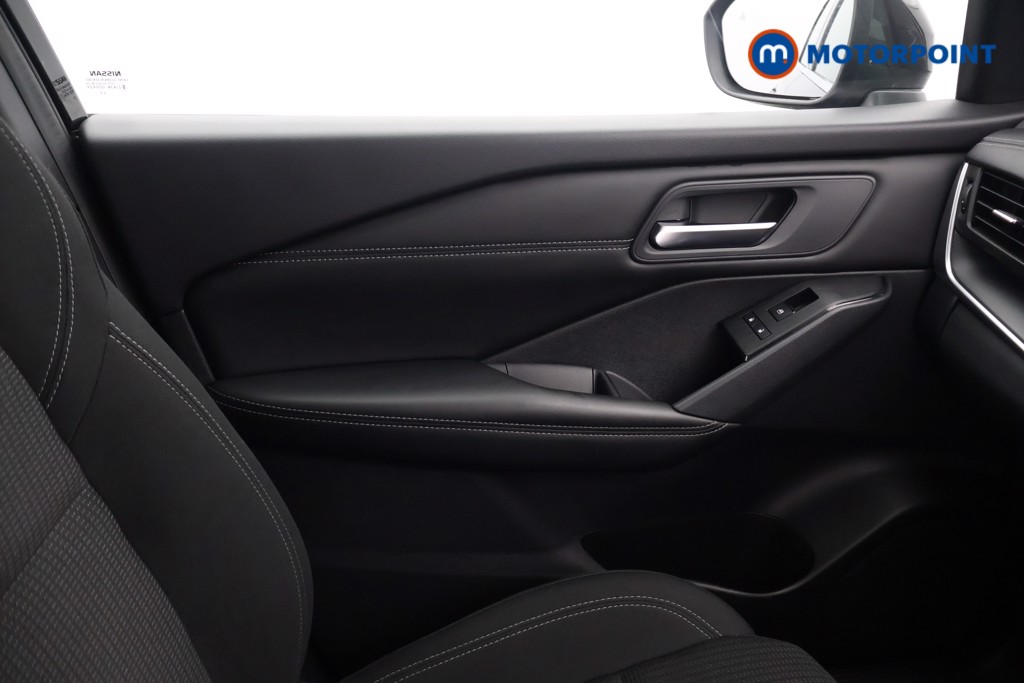 Nissan Qashqai Acenta Premium Manual Petrol SUV - Stock Number (1651461) - 11th supplementary image