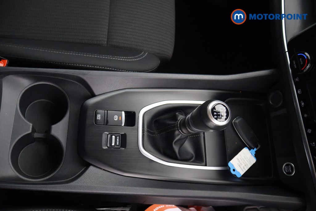 Nissan Qashqai Acenta Premium Manual Petrol SUV - Stock Number (1651461) - 13th supplementary image