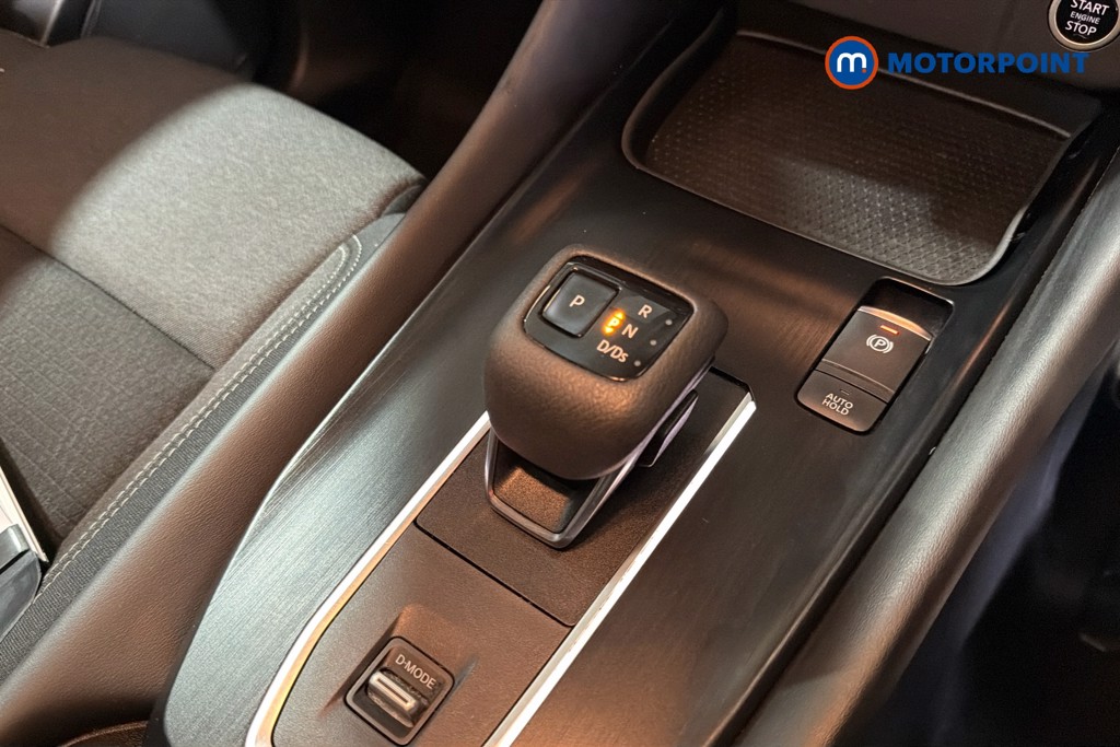 Nissan Qashqai N-Connecta Automatic Petrol SUV - Stock Number (1651695) - 15th supplementary image