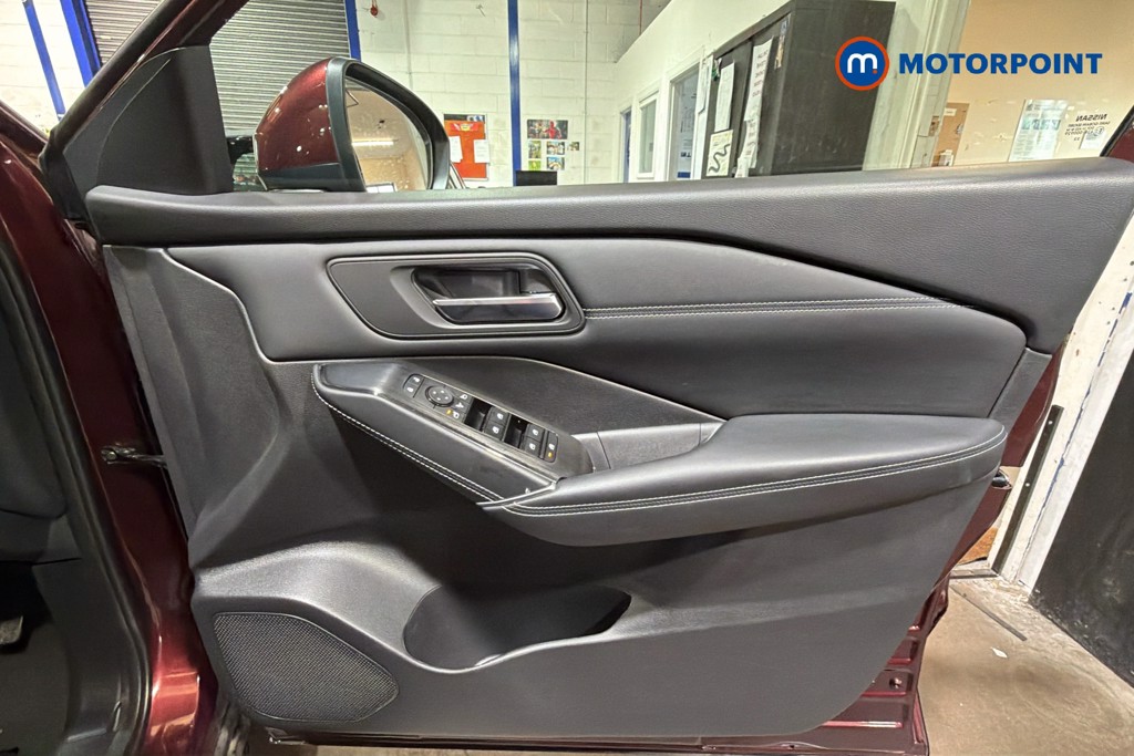 Nissan Qashqai N-Connecta Automatic Petrol SUV - Stock Number (1651695) - 19th supplementary image