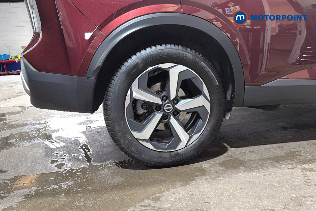Nissan Qashqai N-Connecta Automatic Petrol SUV - Stock Number (1651695) - 49th supplementary image