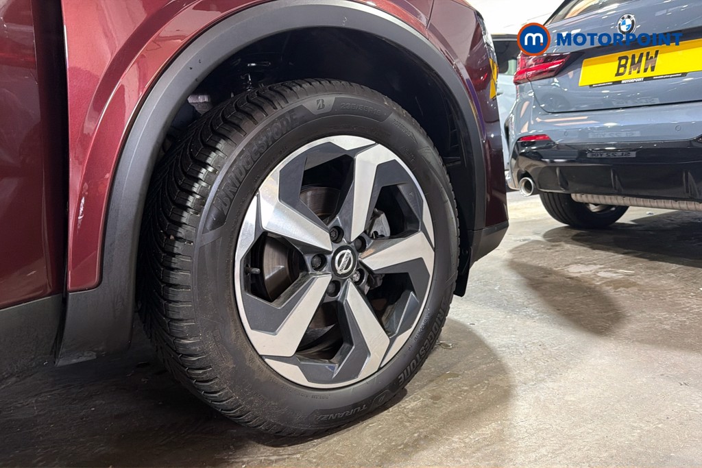 Nissan Qashqai N-Connecta Automatic Petrol SUV - Stock Number (1651695) - 50th supplementary image