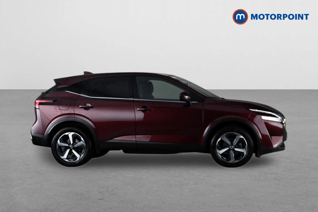 Nissan Qashqai N-Connecta Automatic Petrol SUV - Stock Number (1651695) - Drivers side