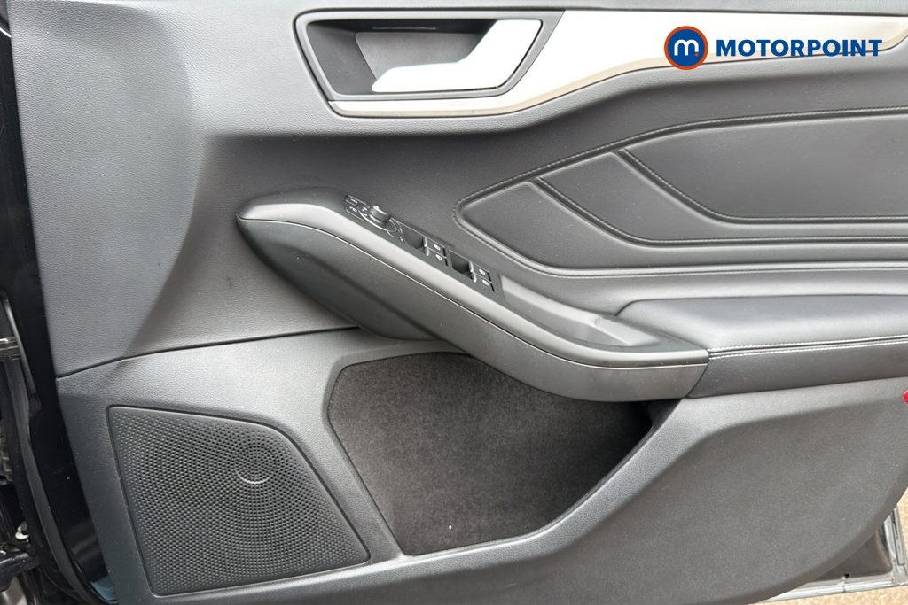 Ford Focus Titanium Vignale Manual Petrol Estate - Stock Number (1652017) - 18th supplementary image