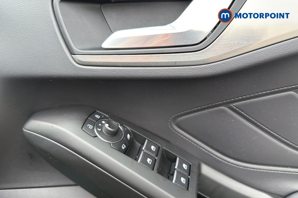 Ford Focus Titanium Vignale Manual Petrol Estate - Stock Number (1652017) - 19th supplementary image