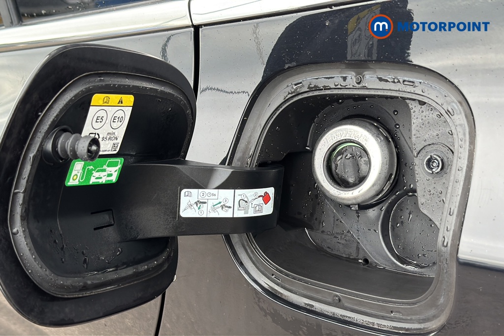 Ford Focus Titanium Vignale Manual Petrol Estate - Stock Number (1652017) - 41st supplementary image