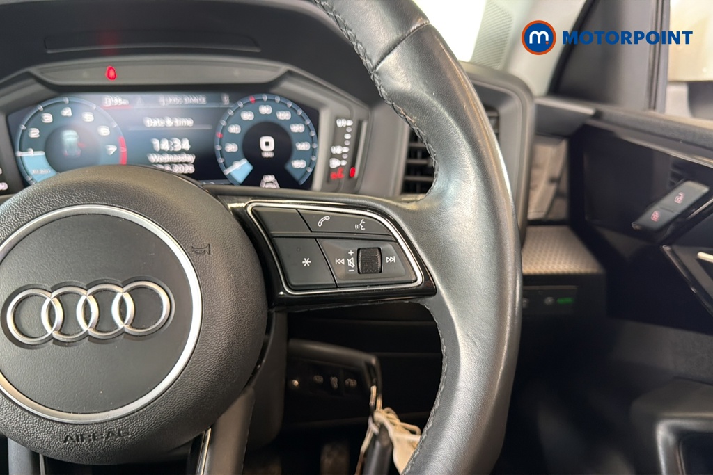Audi A1 Technik Manual Petrol Hatchback - Stock Number (1652145) - 3rd supplementary image