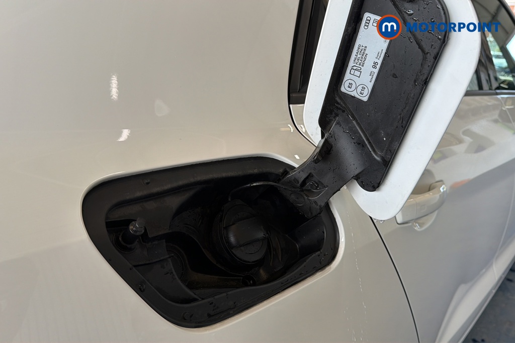 Audi A1 Technik Manual Petrol Hatchback - Stock Number (1652145) - 41st supplementary image