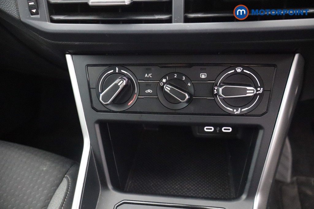 Volkswagen Polo Life Manual Petrol Hatchback - Stock Number (1652401) - 16th supplementary image
