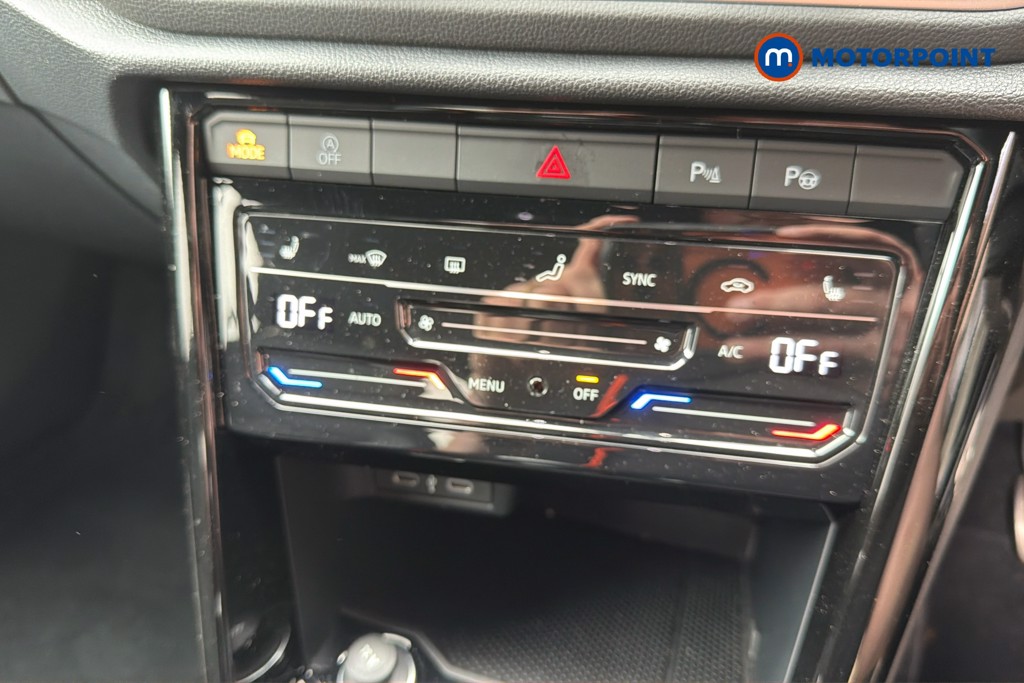 Volkswagen T-Roc R-Line Manual Petrol SUV - Stock Number (1652784) - 12th supplementary image