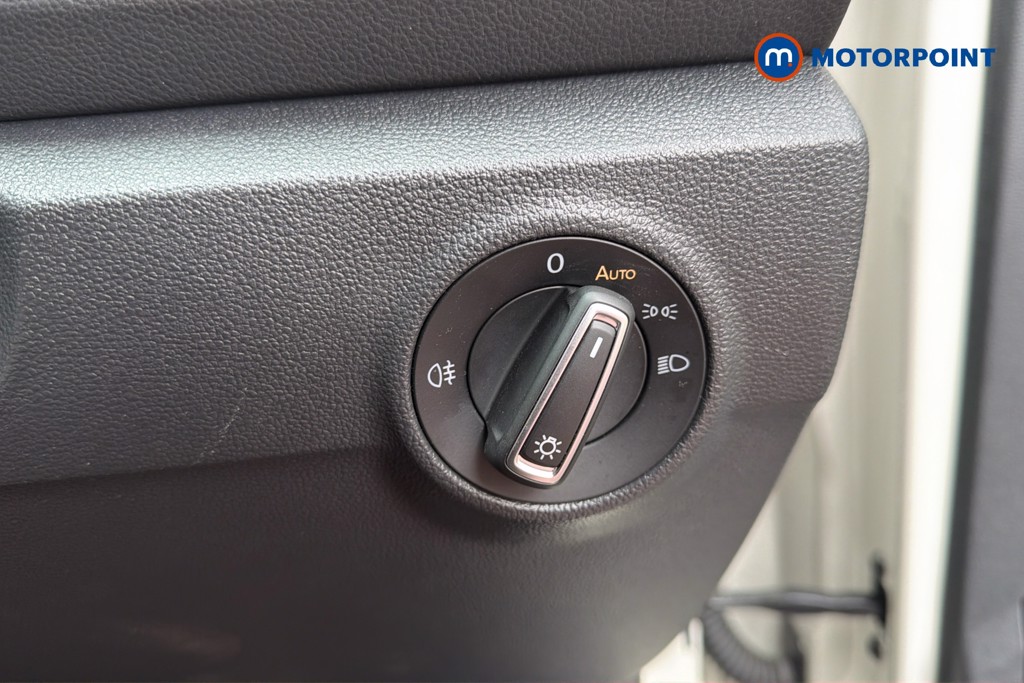 Volkswagen T-Roc R-Line Manual Petrol SUV - Stock Number (1652784) - 18th supplementary image
