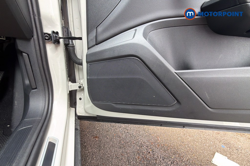 Volkswagen T-Roc R-Line Manual Petrol SUV - Stock Number (1652784) - 21st supplementary image