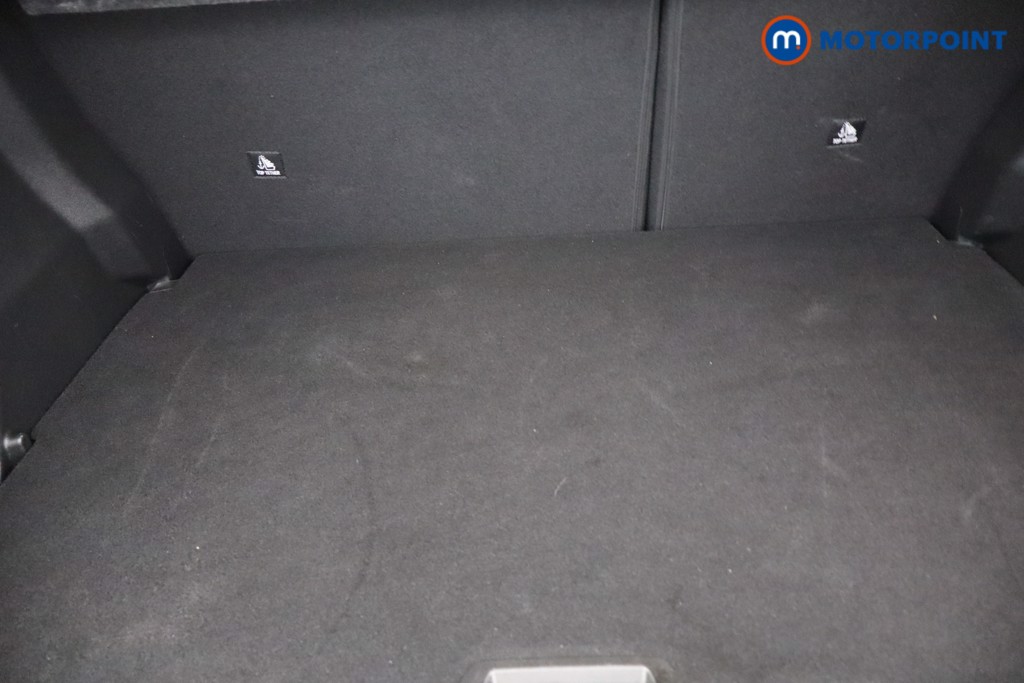 Peugeot 2008 Allure Manual Petrol SUV - Stock Number (1652848) - 5th supplementary image