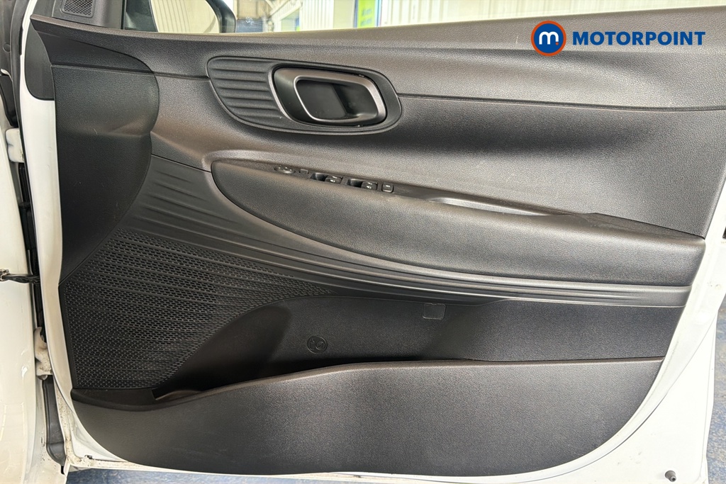 Hyundai I20 Se Connect Manual Petrol Hatchback - Stock Number (1652961) - 18th supplementary image
