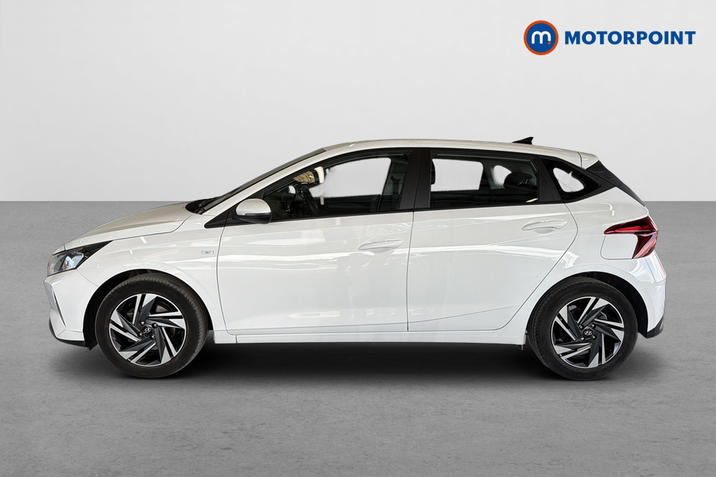 Hyundai I20 Se Connect Manual Petrol Hatchback - Stock Number (1652961) - Drivers side