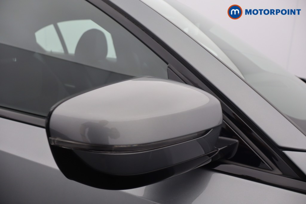 BMW 3 Series M Sport Automatic Petrol Plug-In Hybrid Saloon - Stock Number (1653214) - 23rd supplementary image