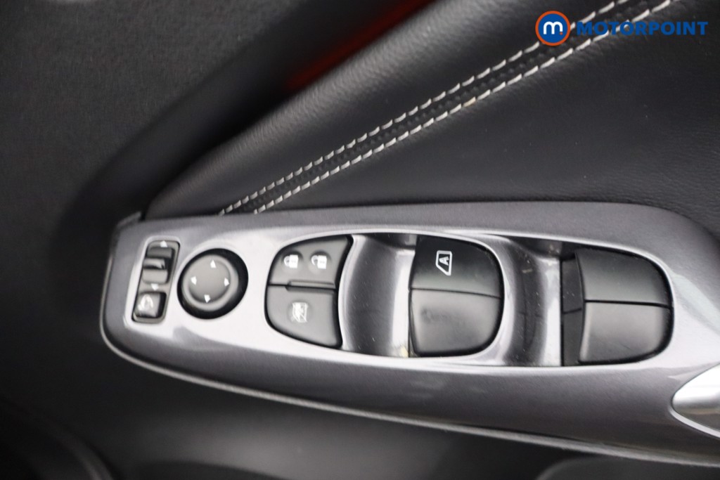 Nissan Juke Tekna Automatic Petrol SUV - Stock Number (1653297) - 12th supplementary image