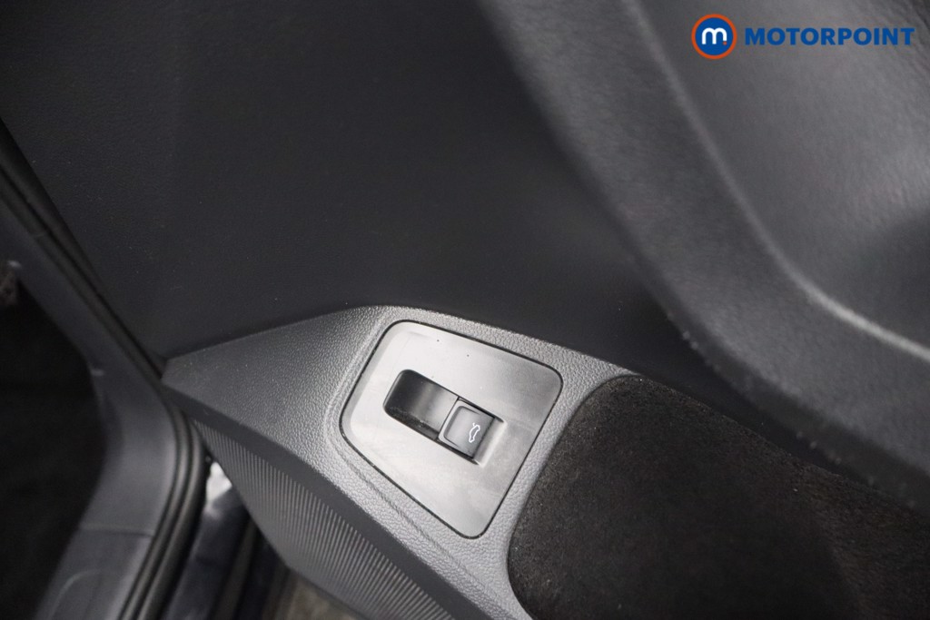 Volkswagen Tiguan Allspace Life Automatic Petrol SUV - Stock Number (1653315) - 15th supplementary image