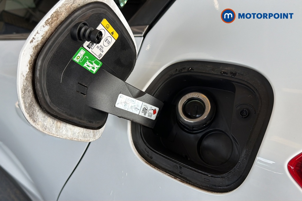 Ford Focus Titanium Edition Manual Petrol Hatchback - Stock Number (1653522) - 41st supplementary image