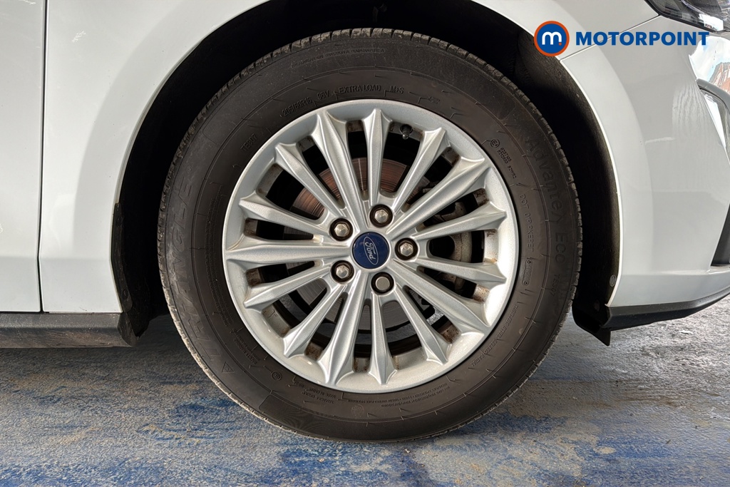 Ford Focus Titanium Edition Manual Petrol Hatchback - Stock Number (1653522) - 47th supplementary image