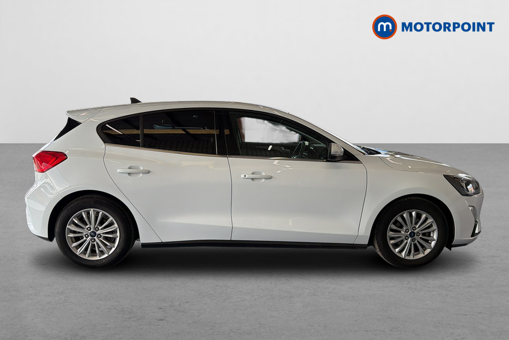 Ford Focus Titanium Edition Manual Petrol Hatchback - Stock Number (1653522) - Passenger side