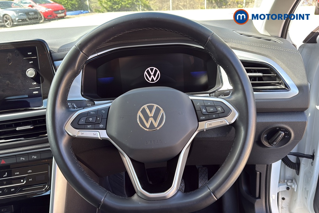 Volkswagen T-Roc Life Manual Petrol SUV - Stock Number (1653629) - 2nd supplementary image