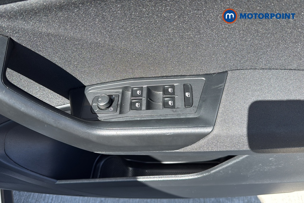 Volkswagen T-Roc Life Manual Petrol SUV - Stock Number (1653629) - 19th supplementary image